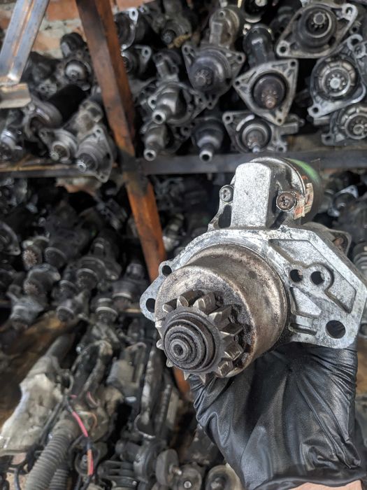 Стартер Nissan Almera Tino Primera X-Trail 2.2 23300-WD001