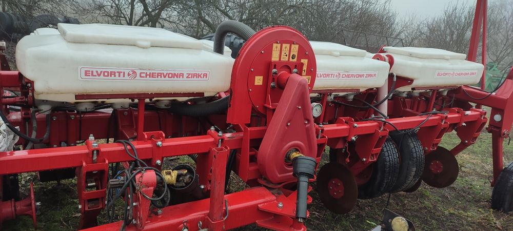 Сівалка універсальна пневматична VEGA 8 PROFII