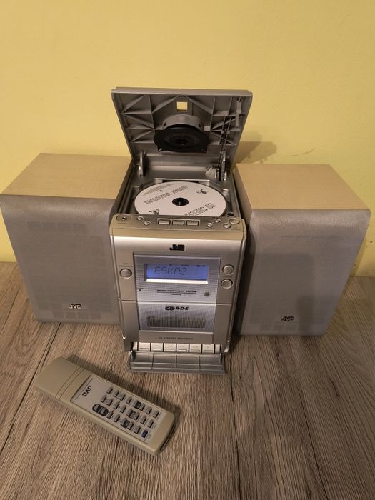 Mini wieża JVC stan dobry