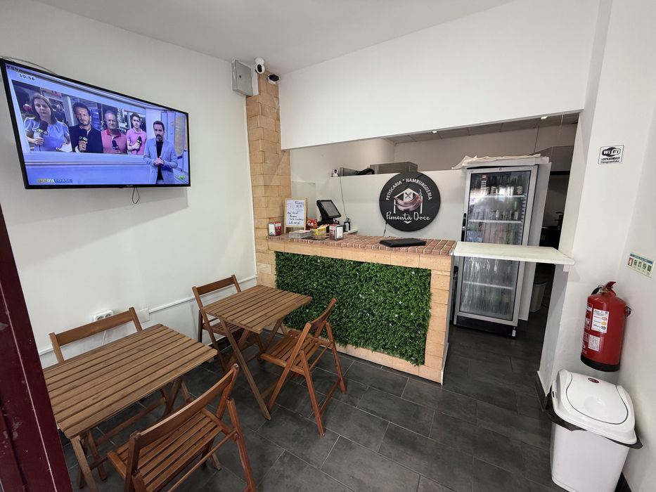 Hamburgueria e pizzaria
