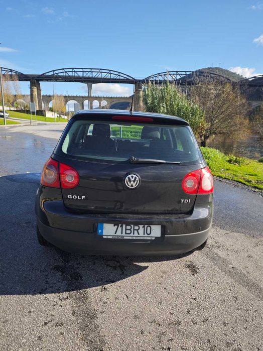 Volkswagen Golf V Usado