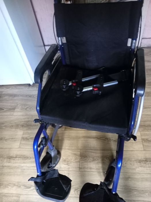 Sprzedam wózek inwalidzki