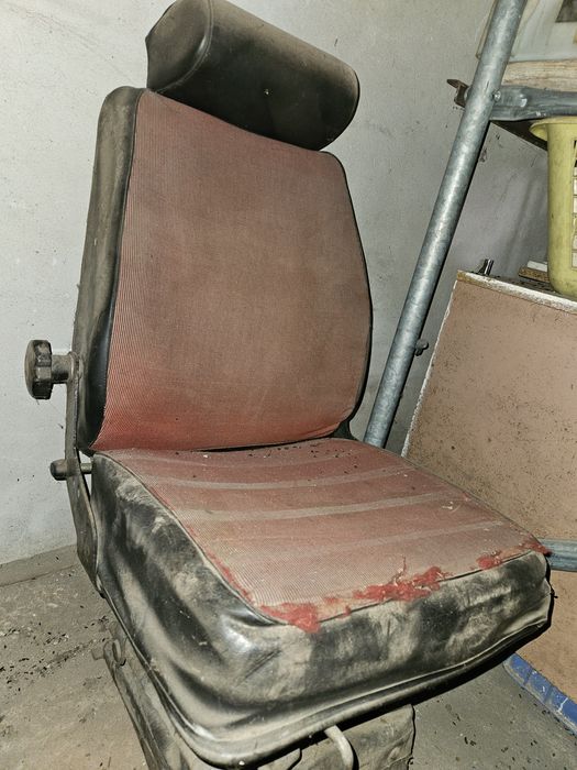 Fotel siedzenie kierowcy JELCZ pneumatyczne