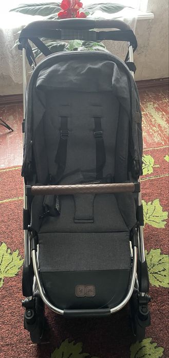 Продам коляску 2 в 1