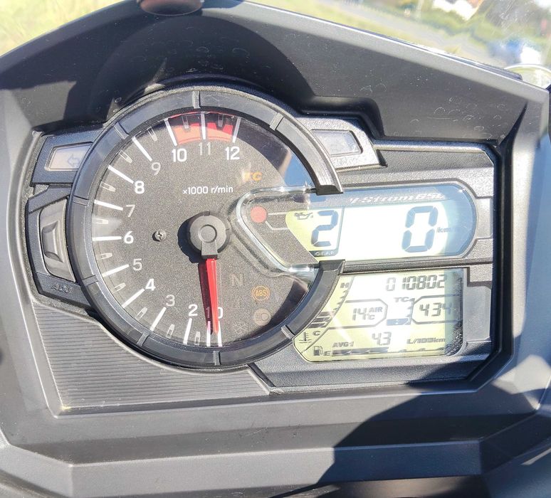 Suzuki V-STROM 650 salon PL, super stan, akcesoria