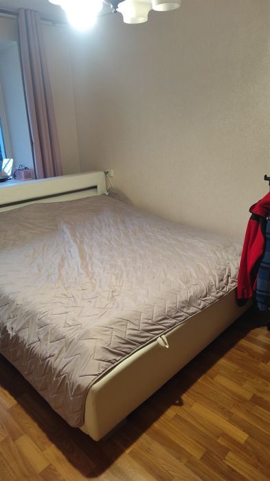 Сдаётся 4 х комнатная квартира