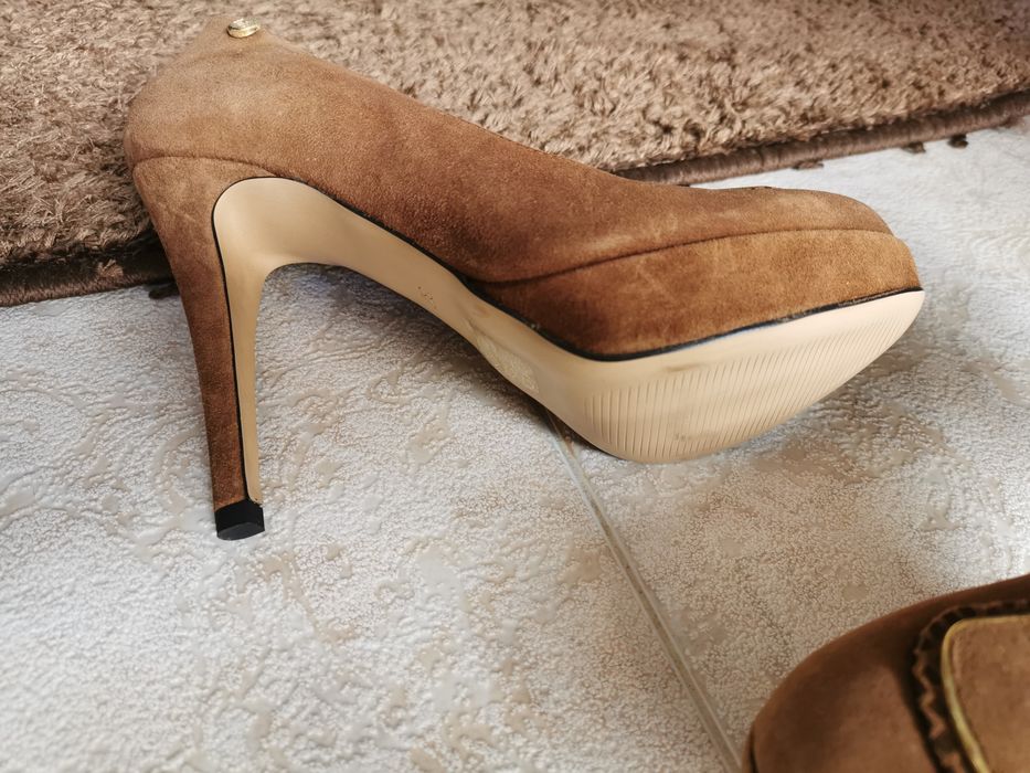 Sapatos Ruika pele camel