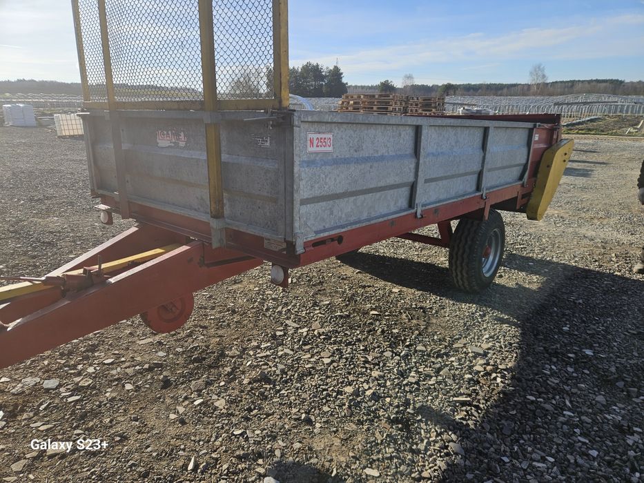 Rozrzutnik obornika cynkowany do tuneli  czarna bialostocka