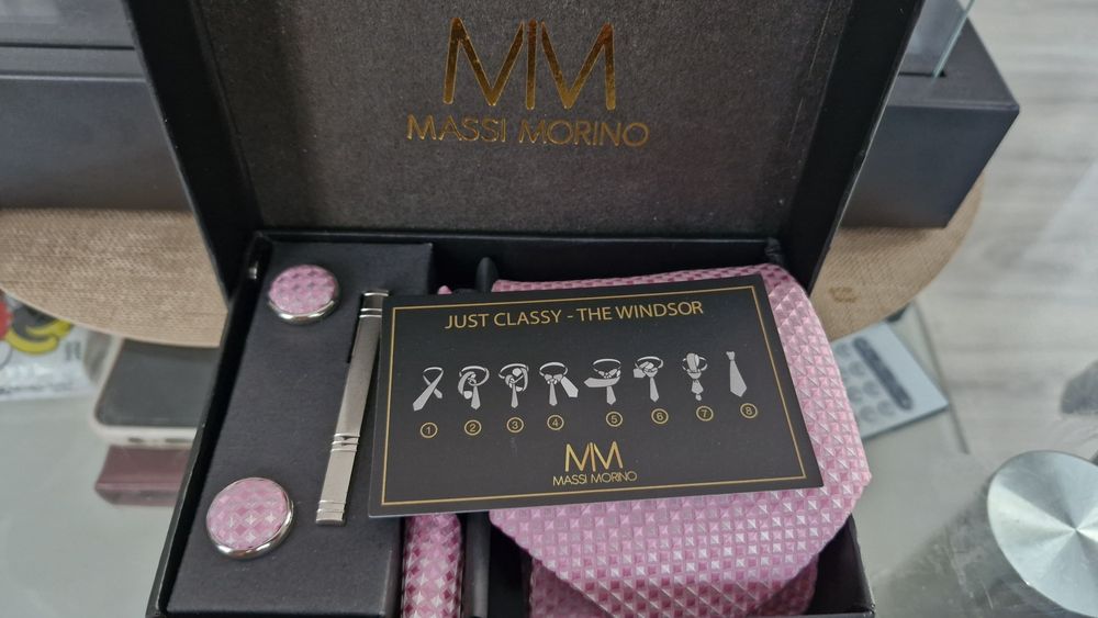 Massi Morino Krawat z poszetką zestaw