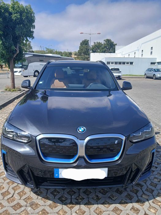 BMW iX3 — fotografia 3