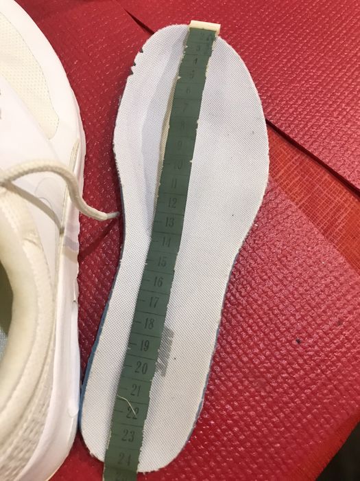 Кросовки женские  Найк ,в хорошем состоянии.  Оригинал..Внутри бирка.