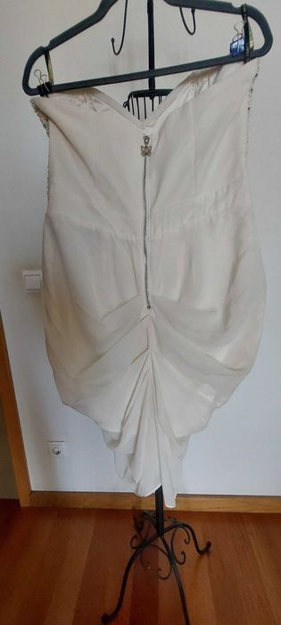 Fabuloso vestido cai cai curto.