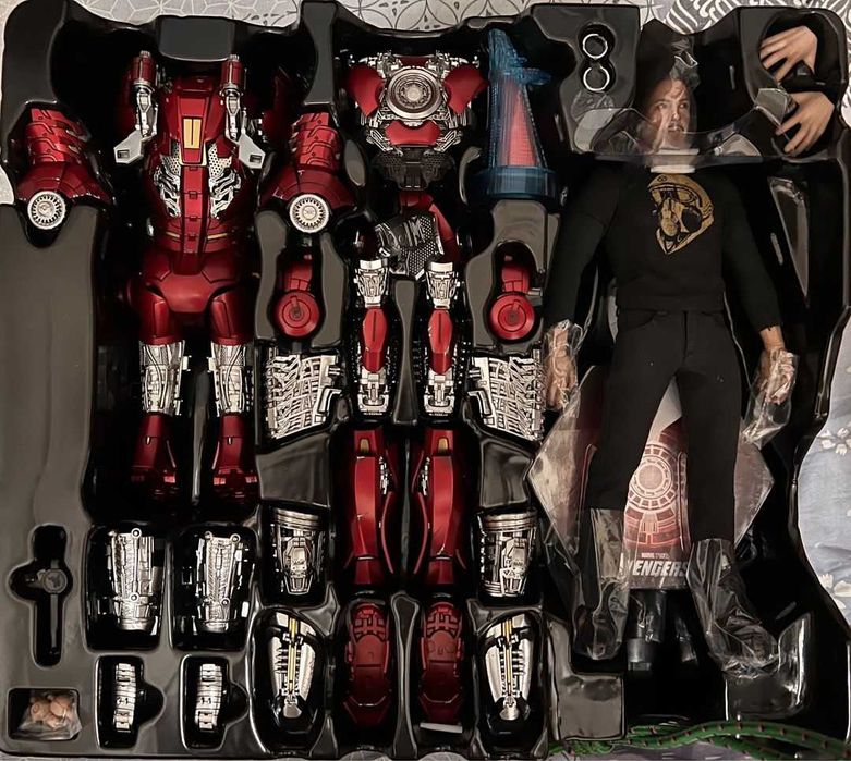 Figura Hot Toys Avengers Tony Stark MARK VII Suit Up Version
