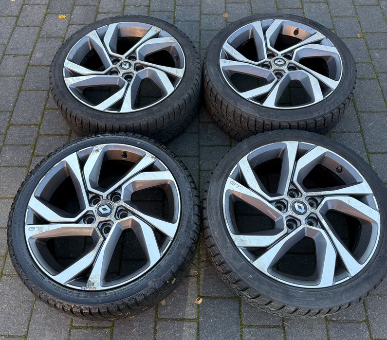 Felgi Renault Megane IV GT 18" 5x114,3 ET46 + opony zimowe