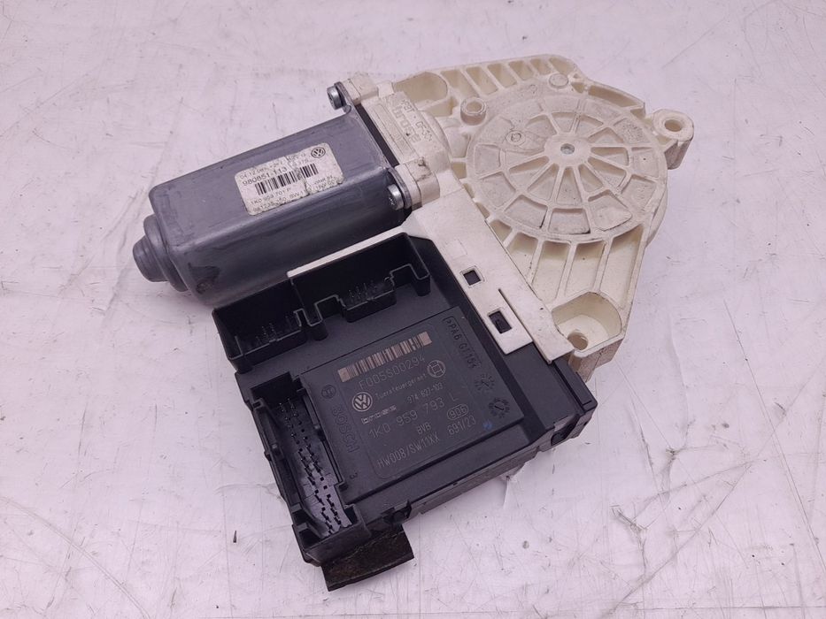 Motor vidro frente esquerdo VOLKSWAGEN Passat (3C2)