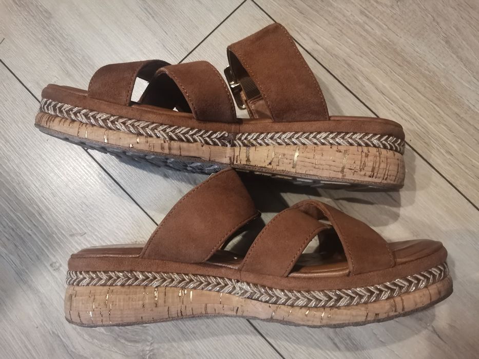 Sandały damskie Tamaris 37