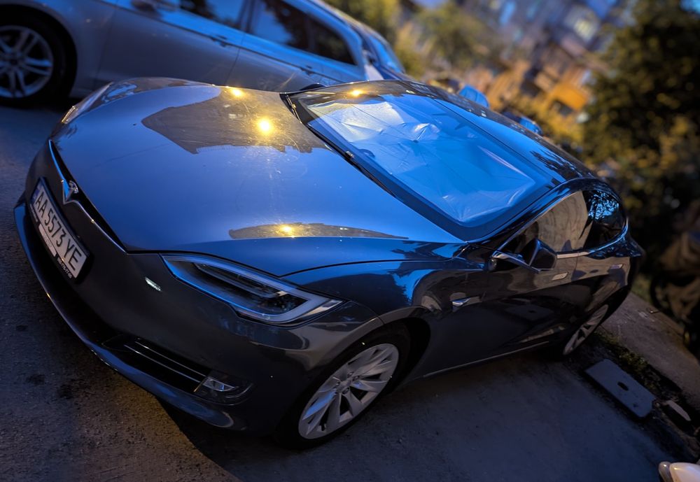 Тесла model S, AWD, 100 D батарея. На пневмі.