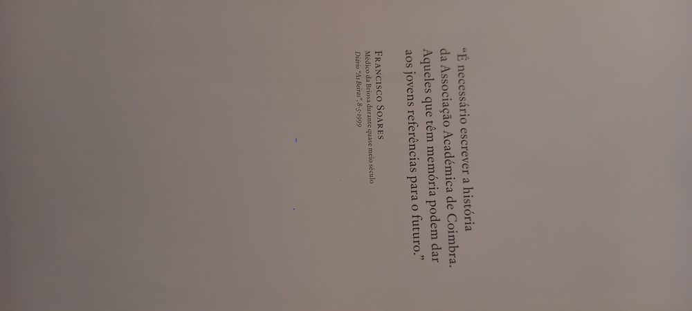 Livro  Académica,  história do futebol  da cidade de Coimbra.