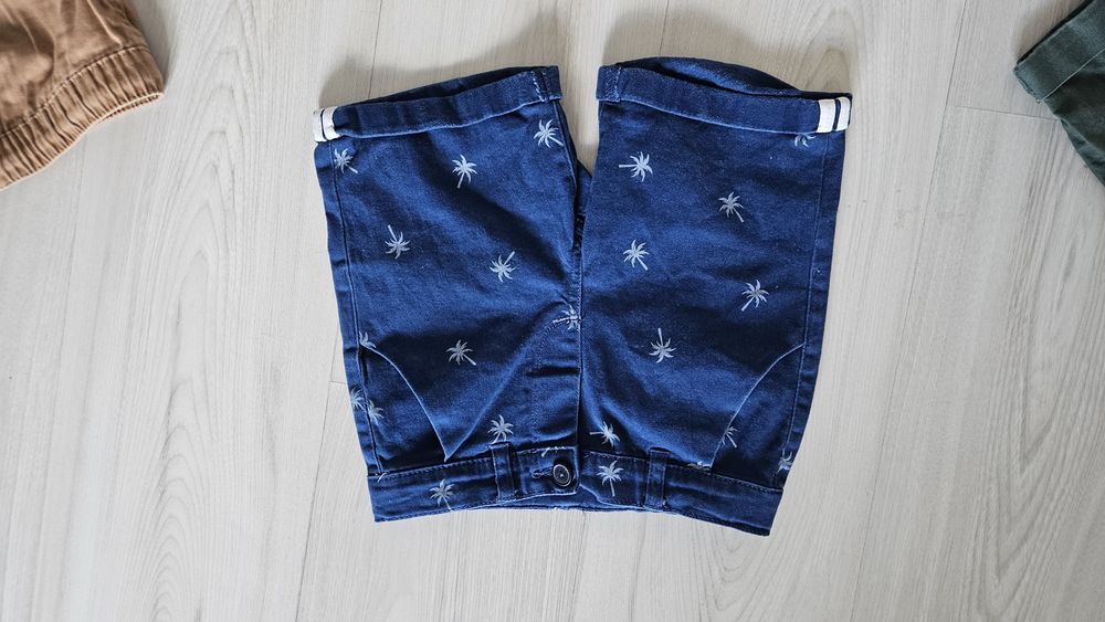 Szorty spodenki 122 cm primark zestaw 128 zielone spodnie