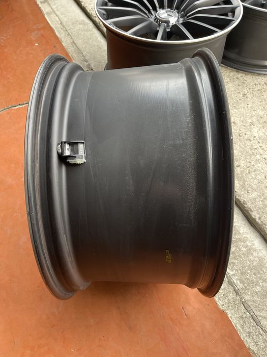 Диски Мерседес AMG. R20  Різноширокі