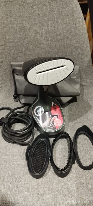 Ferro vertical a vapor Rowenta