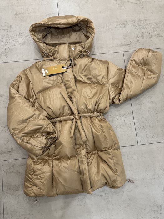 Зимовий пуховик Levis