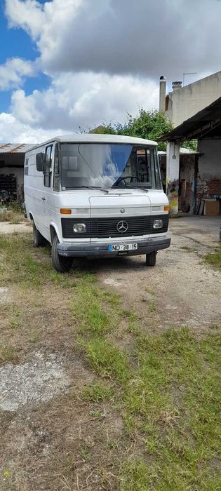 Mercedes 407D 2.4 Diesel 1983 Clássica