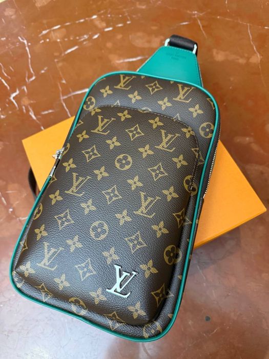 Слингбек Louis Vuitton