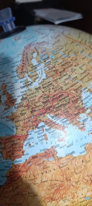 Globus podświetlany