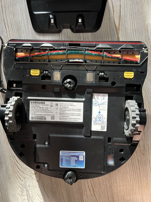 Робот пилосос samsung cyclone force Модель SR10M7030WW