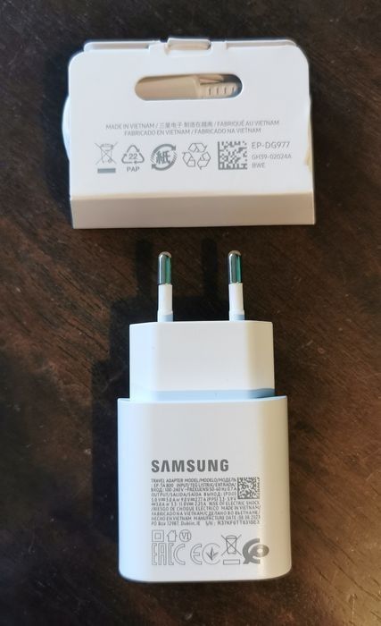 Ładowarka SAMSUNG 25W z kablem USB typ C do C 1m Biała