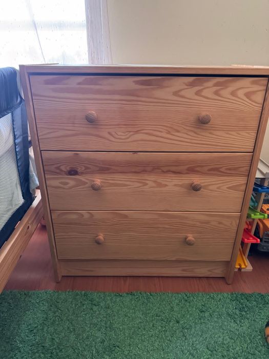 IKEA tarva 90x200 + 2 cômodas