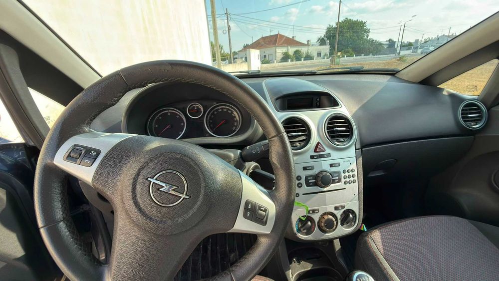 Opel Corsa — fotografia 9