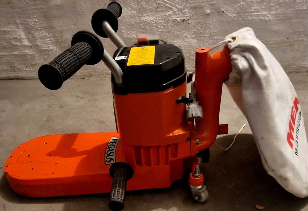 Шліфувальна машина для підлоги. Шліфування паркету. Циклювання