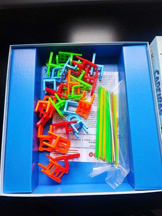 Jogo Cadeiras e Mikado