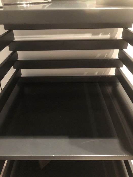 Dois moveis em muito bom estado como novo em madeira macica ver fotos