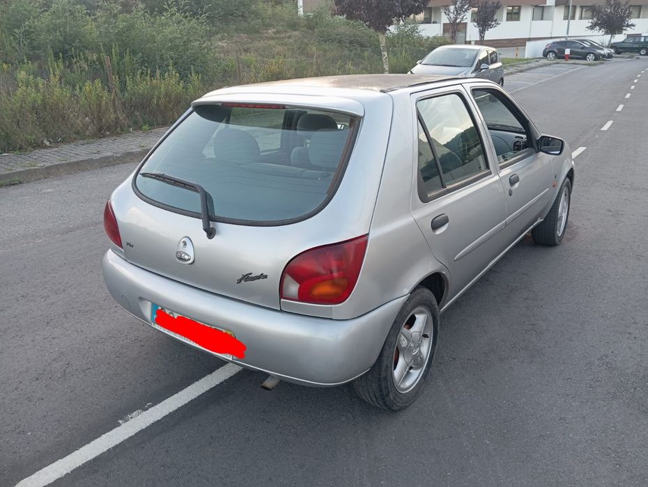 Ford fiesta 1.25 gasolina com direcao assistida