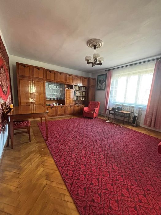 Продам будинок поруч з містом  Шептицький