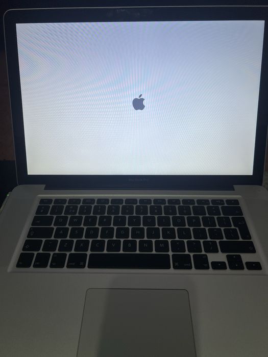 MacBook  Pro late 2011