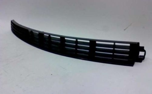 Новая Решетка бампера Ауди 100 С4 в бампер под туманки решетка подиум