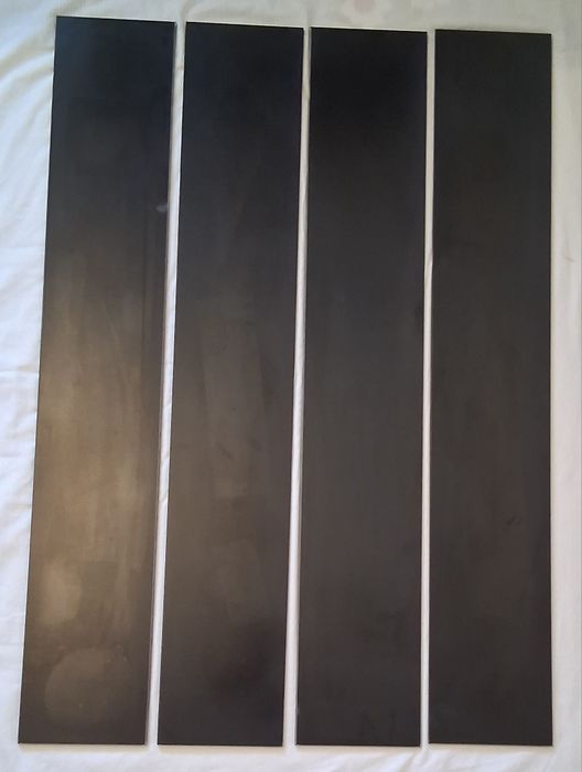 Conjunto de 4 Prateleiras Flutuantes em Vidro Escuro (90 cm)

Descrição:
