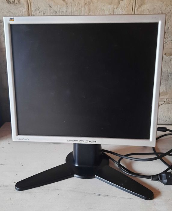 Монитор View Sonic VP171s