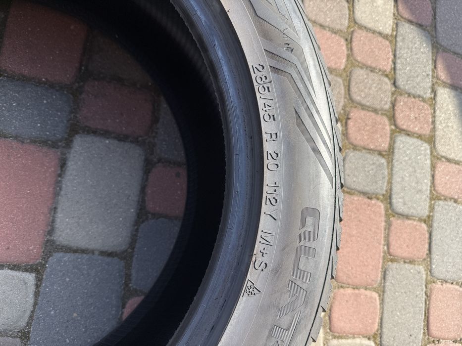 Opony wielosezonowe całoroczne vredestein 285/45R20