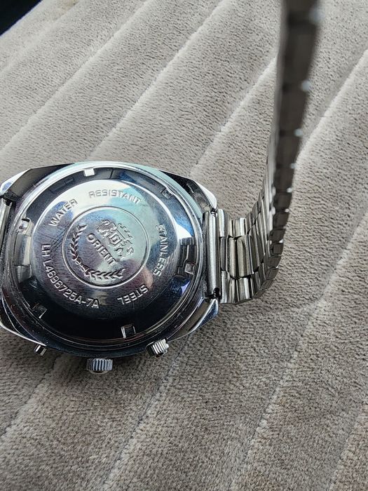 Продам легендарные часы Ориент коледж