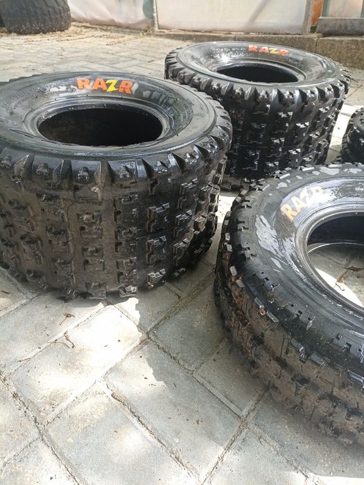 Pneus moto 4 jantes 11