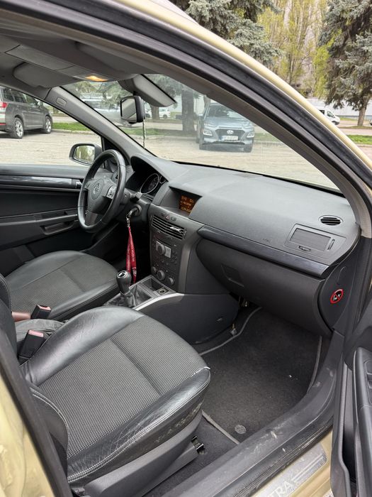 Продам Opel Astra H 1.7 CDTI