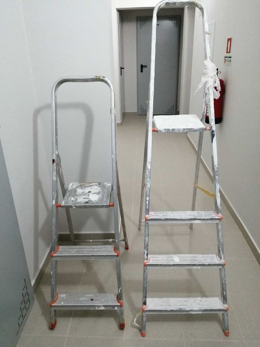 2 escadotes multiusos em alúminio usados mas em muito bom estado*
