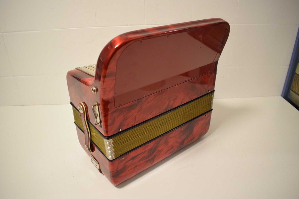 Hohner Amati Accordion, 2-Row, 48 Bass, No. 0664174400057729123