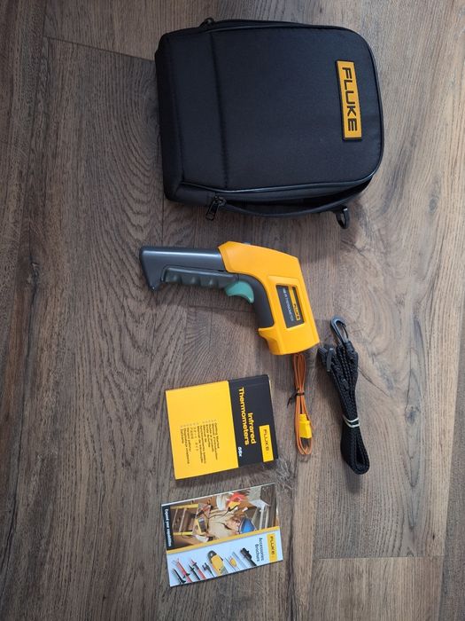 Pirometr FLUKE 566 IR + akcesoria