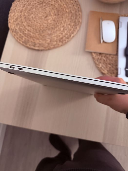 MACBOOK PRO (EM EXCELENTE ESTADO)